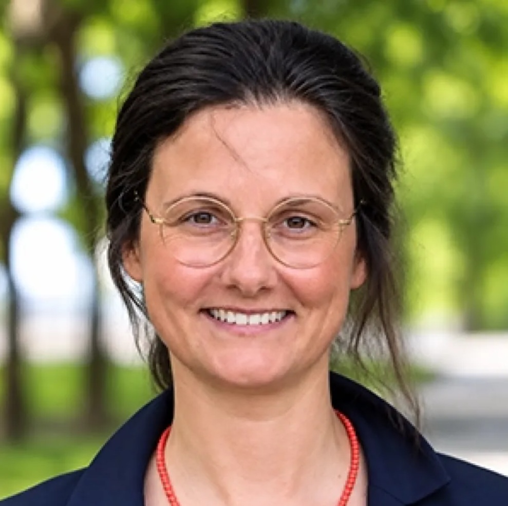 Dr Sara Asu Schroer, School of Geography and the Environment