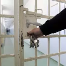 prison 